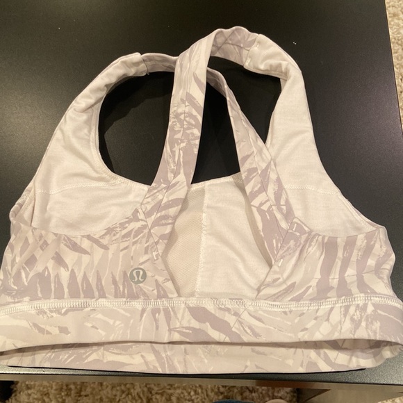 Lululemon White Palm Leaves Criss Cross Lightly Lined Sports Bra - Picture 3 of 6